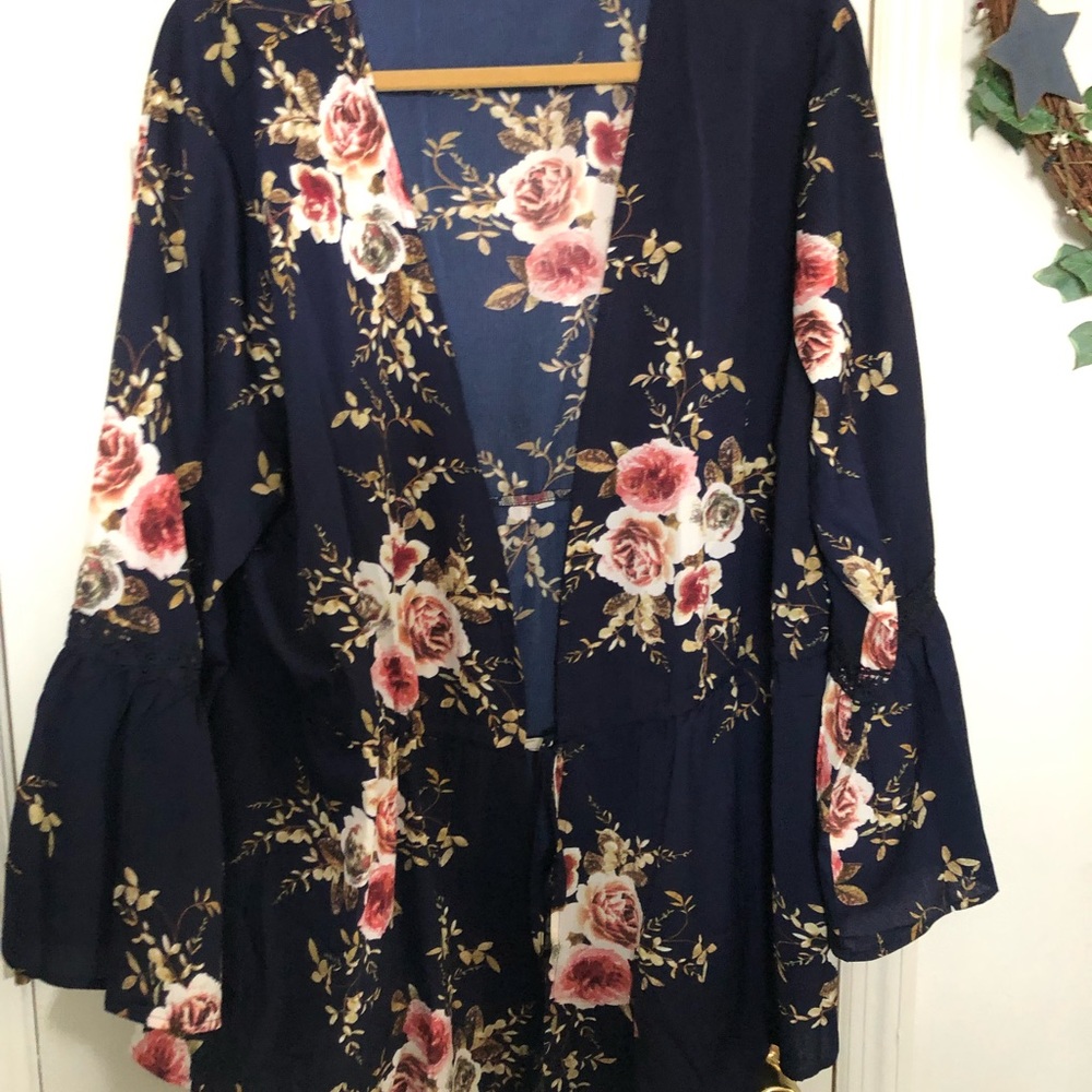 Davi & dani. 3/4 sleeve navy wrap